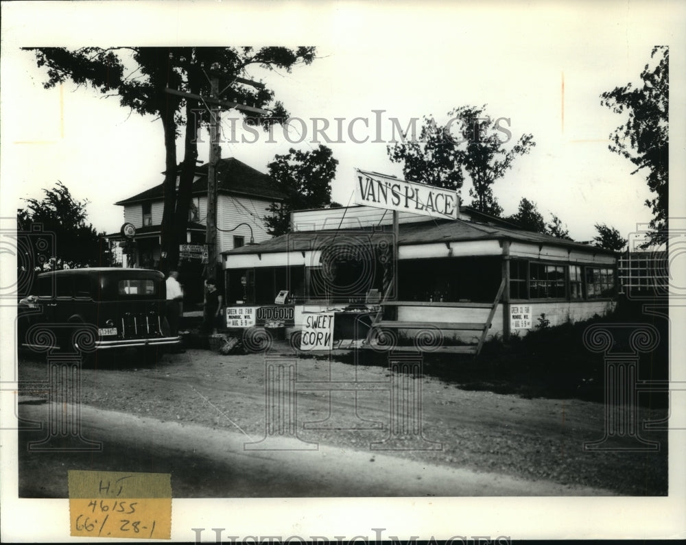 1930 Press Photo Roadside Farm Produce Market in Wisconsin's Delevan-Beloit Area - Historic Images