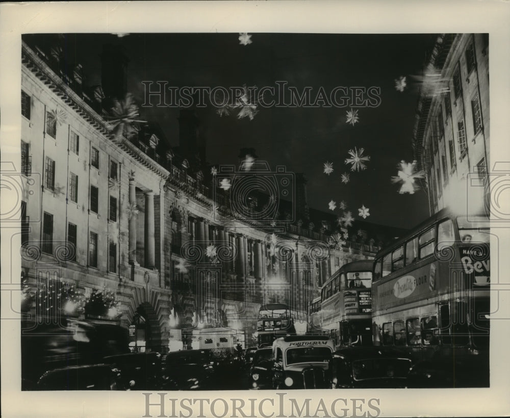 1955 Press Photo Christmas on Regent Street, London, England - mjx32059-Historic Images