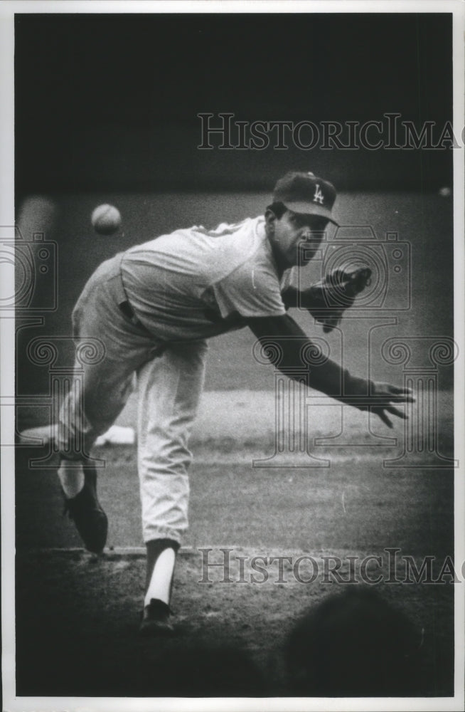 1964 Press Photo Phil Ortega Los Angeles Dodgers - mjx33409-Historic Images