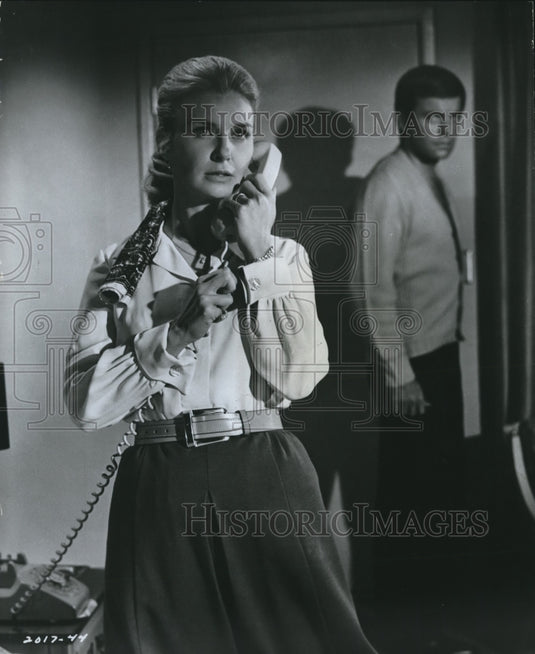 1969 Press Photo Joanne Woodward and Bob Wagner as Lovers in Affair, "Winning"-Historic Images