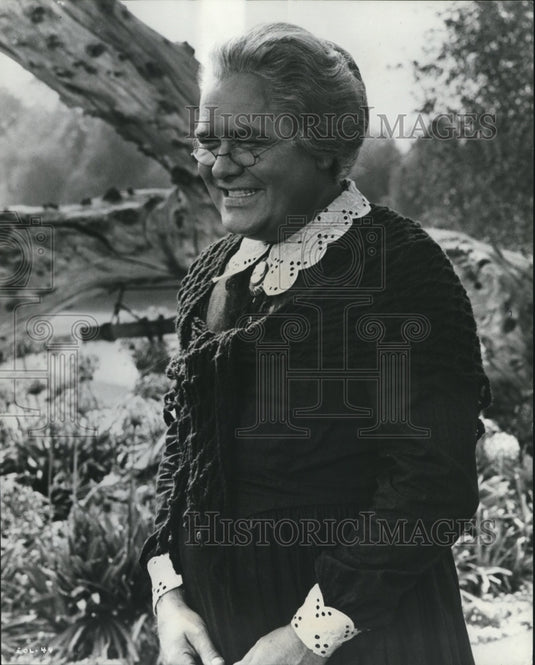 1967 Press Photo Jonathan Winters Plays Detective's Mother in "Eight on the Lam" - Historic Images