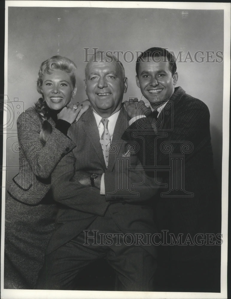 1960 Pat O&#39;Brien, Roger Perry, Georgine Darcy in &quot;Harrigan and Son&quot;-Historic Images