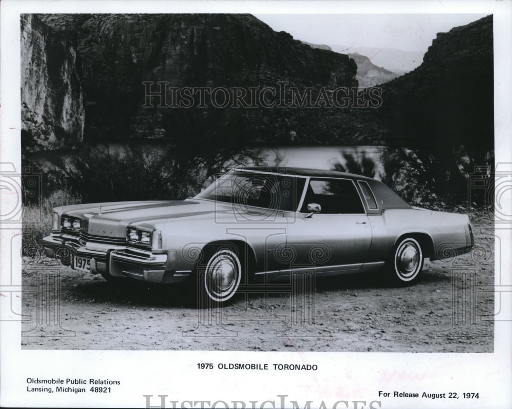 1974 Press Photo 1975 Oldsmobile Tornado - mjx34263-Historic Images