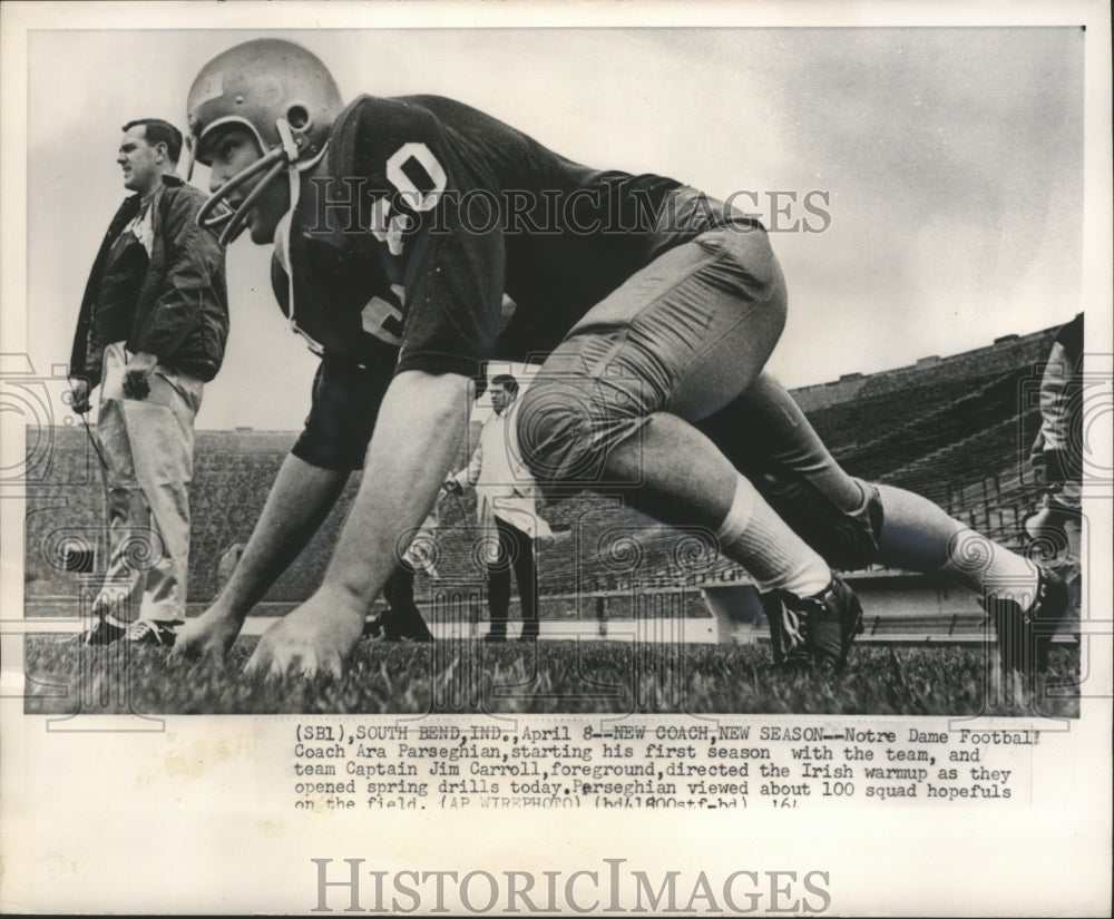 1964 Press Photo Notre Dame Cch Ara Parseghians, Group, Starts Spring Camp - Historic Images