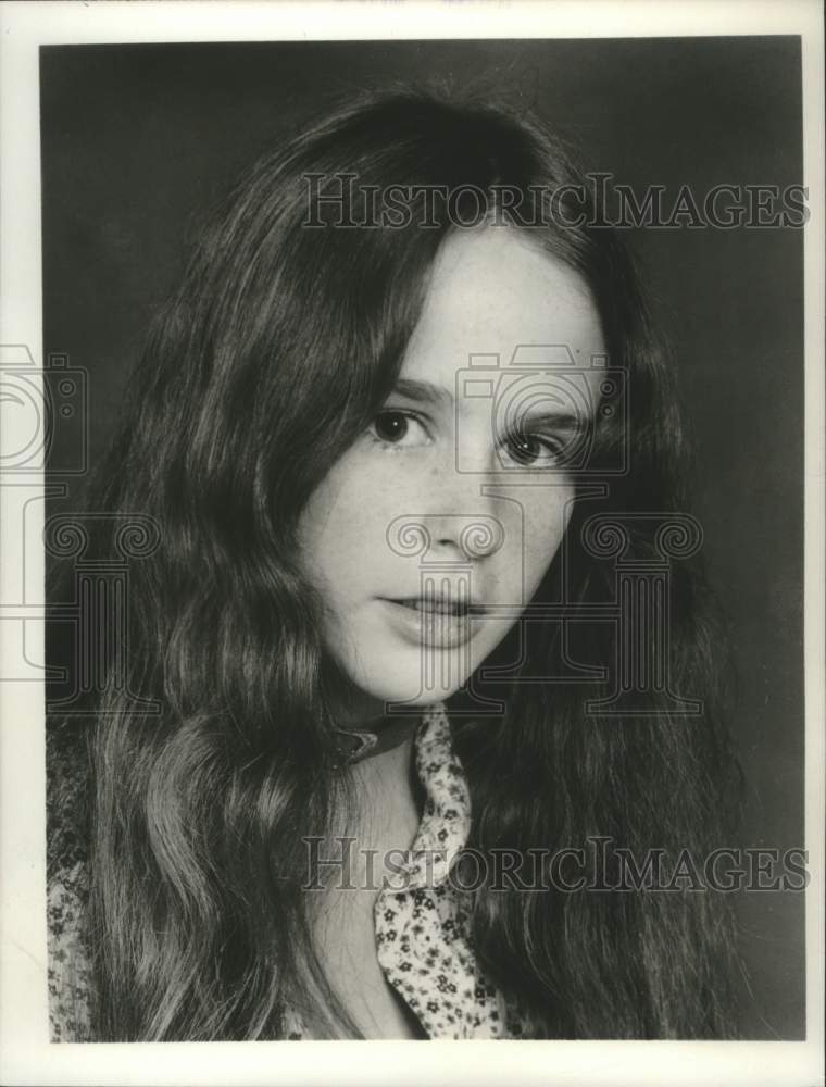 1975 Press Photo Glynnis O' Connor stars as Anita Cramer in "Sons and Daughters" - Historic Images