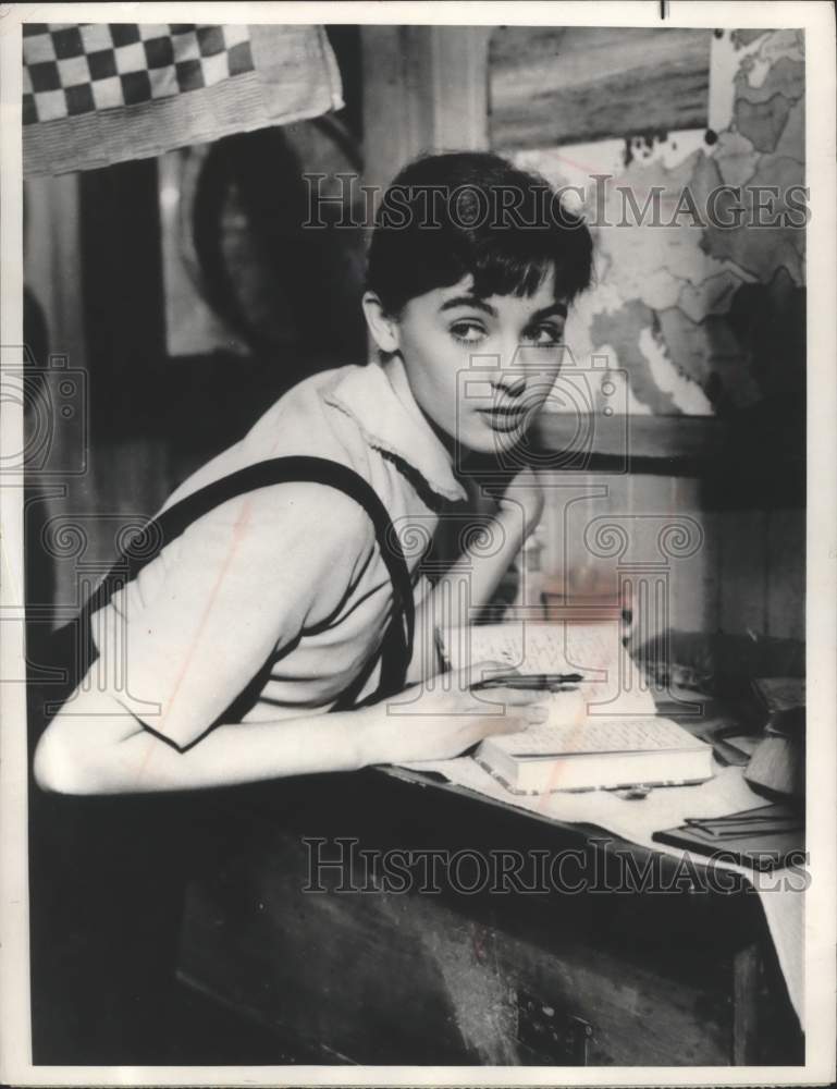 1963 Press Photo Millie Perkins plays title role in &quot;The Diary of Anne Frank&quot; - Historic Images