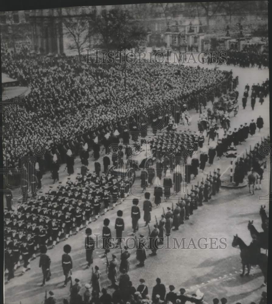 1952 Funeral procession of England&#39;s King George VI in London - Historic Images
