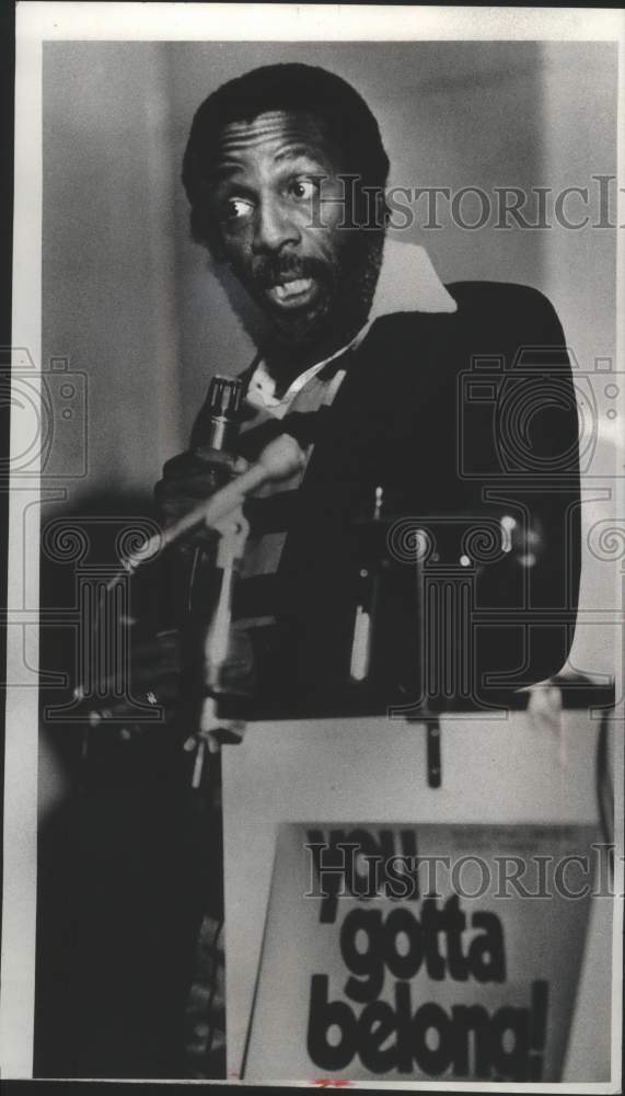 1978 Press Photo Dick Gregory at his press conference - Historic Images