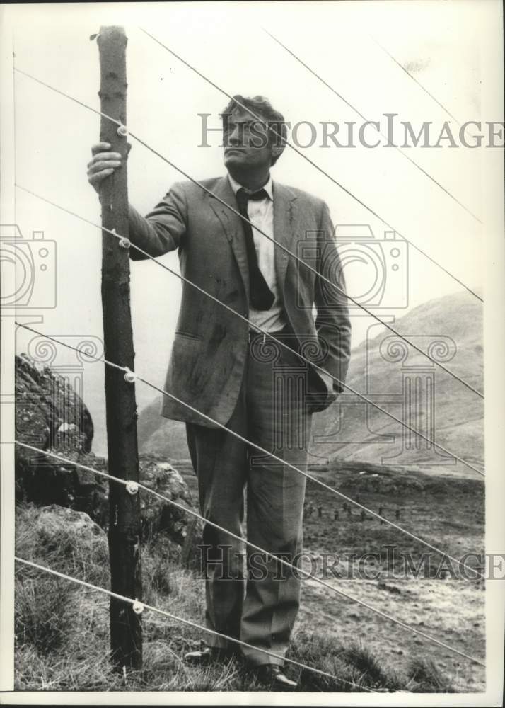 1968 Press Photo Actor Gregory Peck in "The Chairman" Hong Kong, China - Historic Images