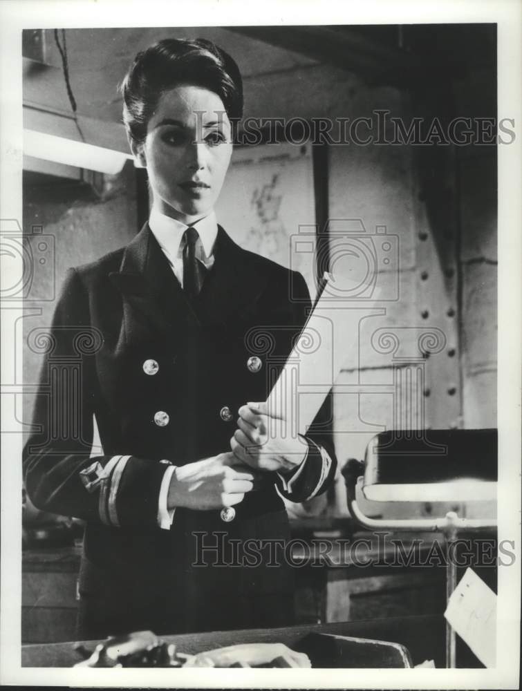1967 Press Photo Dana Wynter stars in ABC&#39;s &quot;Sink The Bismark&quot; - Historic Images