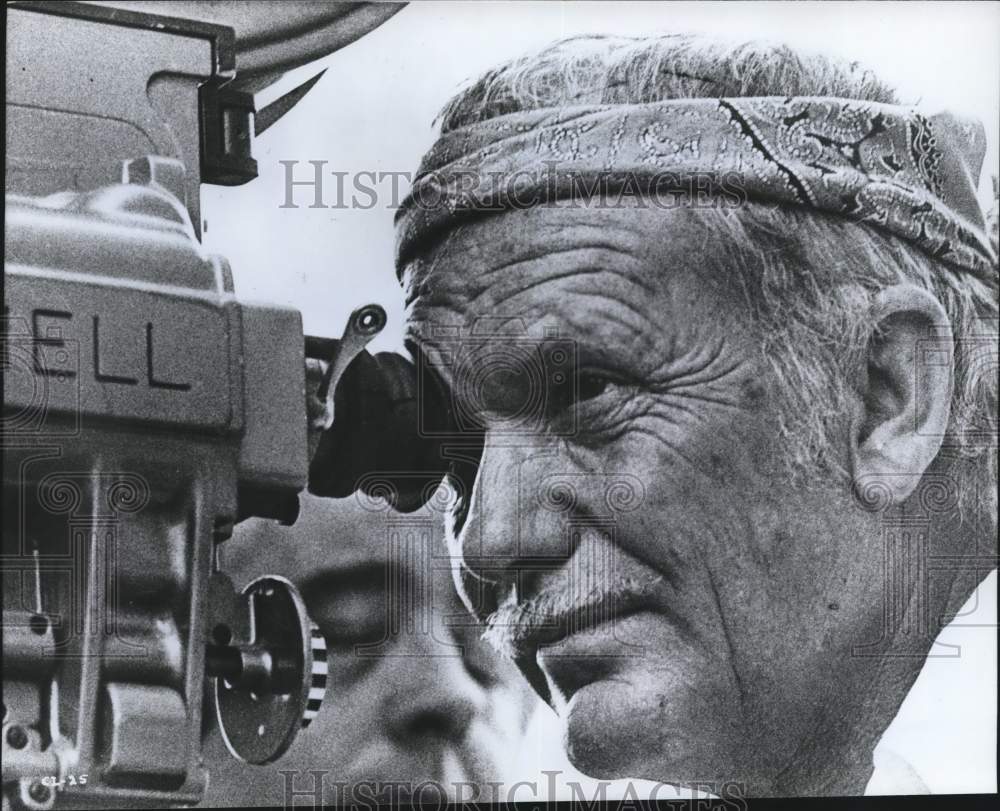 1977 Press Photo Sam Peckinpah directs the movie "Cross of Iron" - mjx35843 - Historic Images