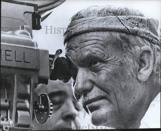 1977 Press Photo Sam Peckinpah directs the movie "Cross of Iron" - mjx35843 - Historic Images