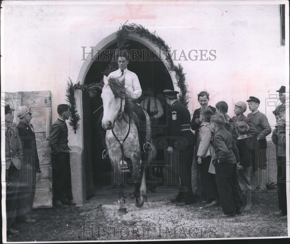 1956 Press Photo Horseback riding, Germany - mjx36241-Historic Images