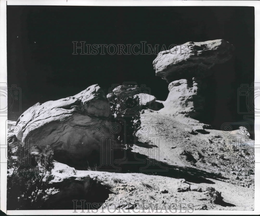 1952 Press Photo Camel Rock, &quot;Ship of the Desert&quot; near Santa Fe, New Mexico-Historic Images