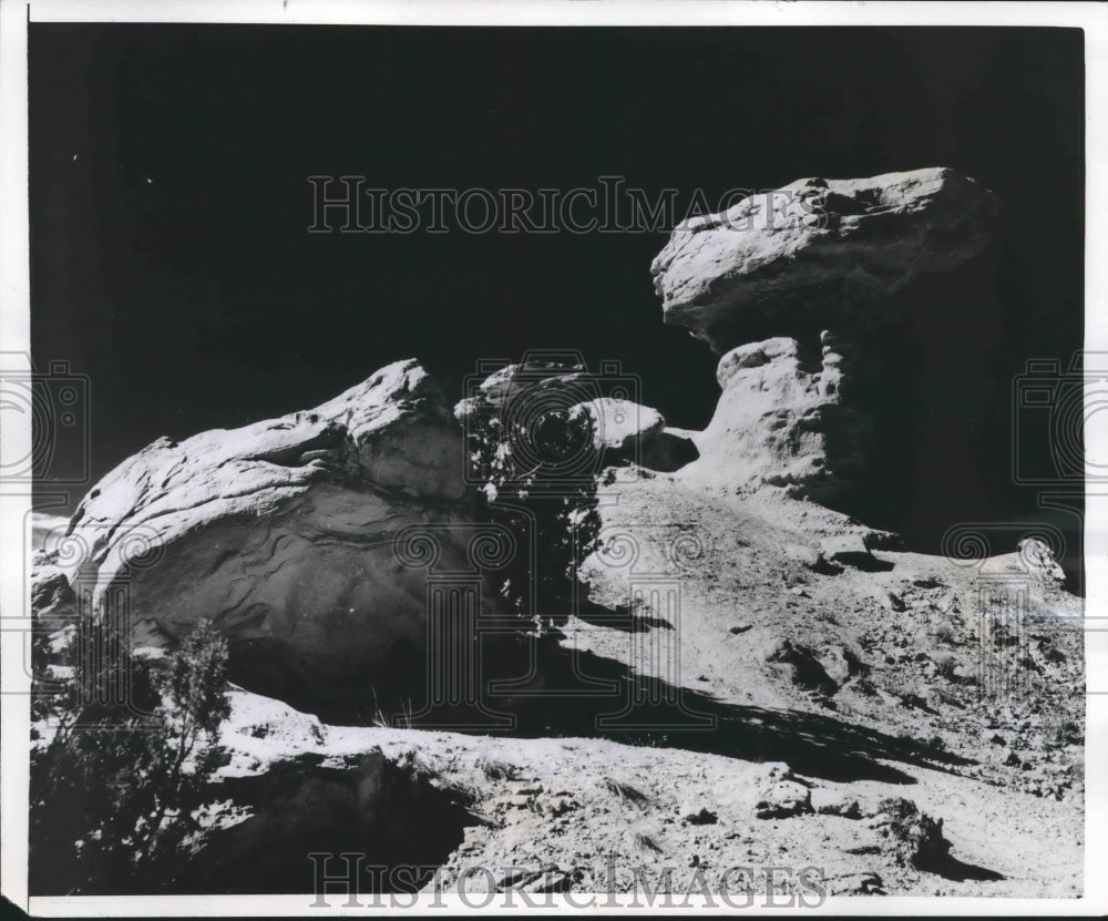 1952 Press Photo Camel Rock, "Ship of the Desert" near Santa Fe, New Mexico-Historic Images