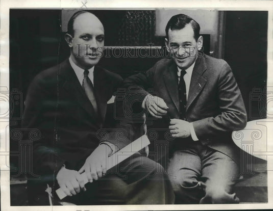 1929 Press Photo Bob Gast and Parker Cramer, Co-Pilots of the "Untin" Bowler, NY-Historic Images