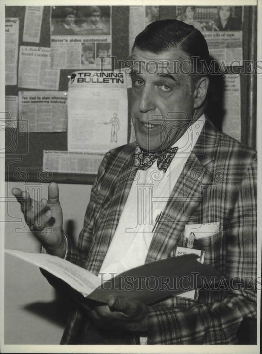 1993 Actor Fred Gwynne as Reporter Jake Jackson in "Jake's M.O."-Historic Images
