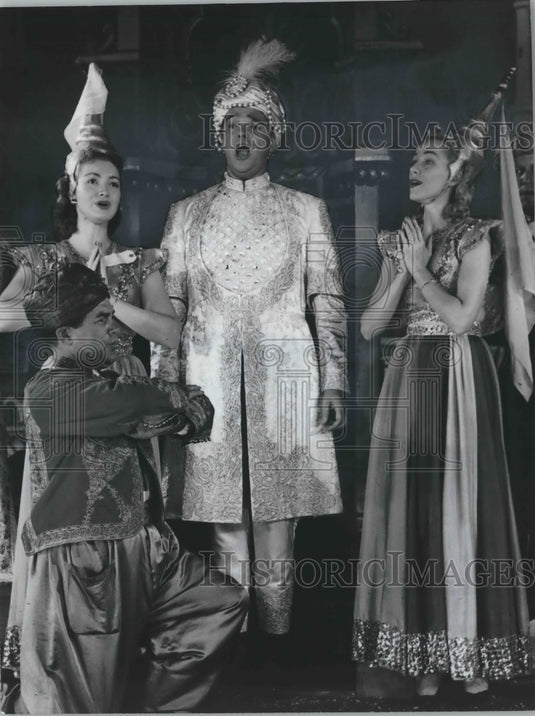 1951 Press Photo James Melton and others in "Song of India" - Historic Images