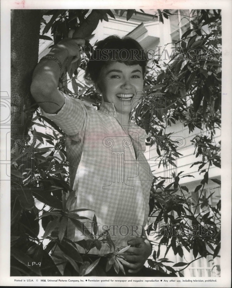 1958 Press Photo Actress Liselotte (Lilo) Pulver - Historic Images