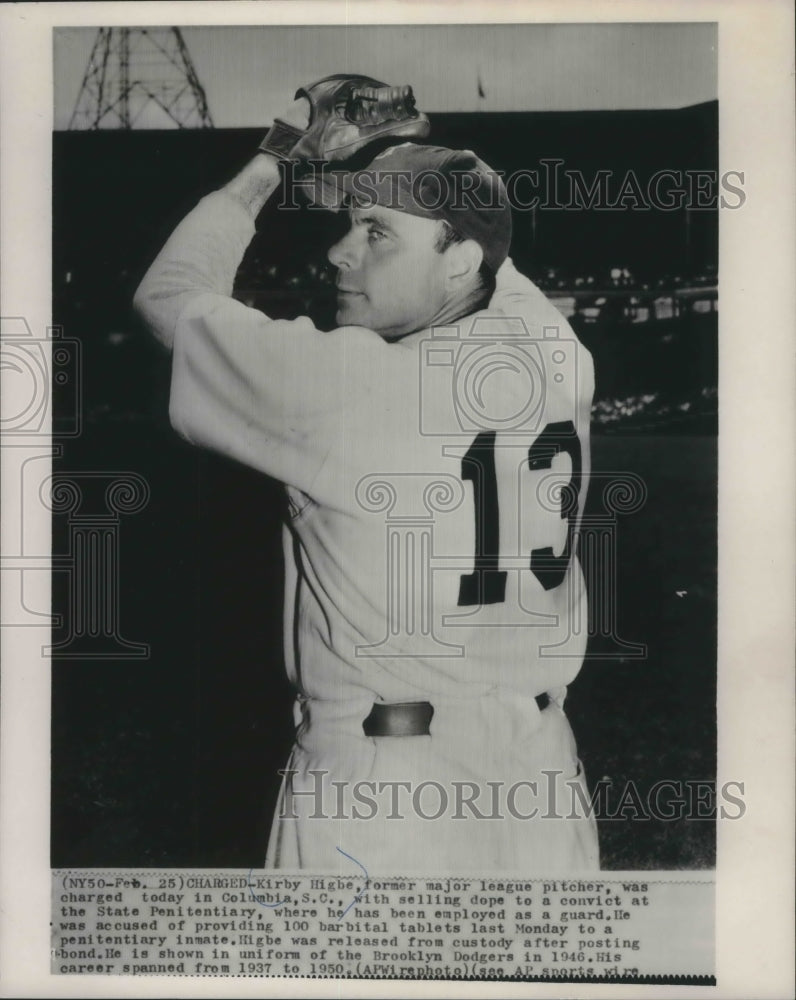 1946 Press Photo Pitcher Kirby Higbe in Brooklyn Dodgers Uniform - mjx39048-Historic Images