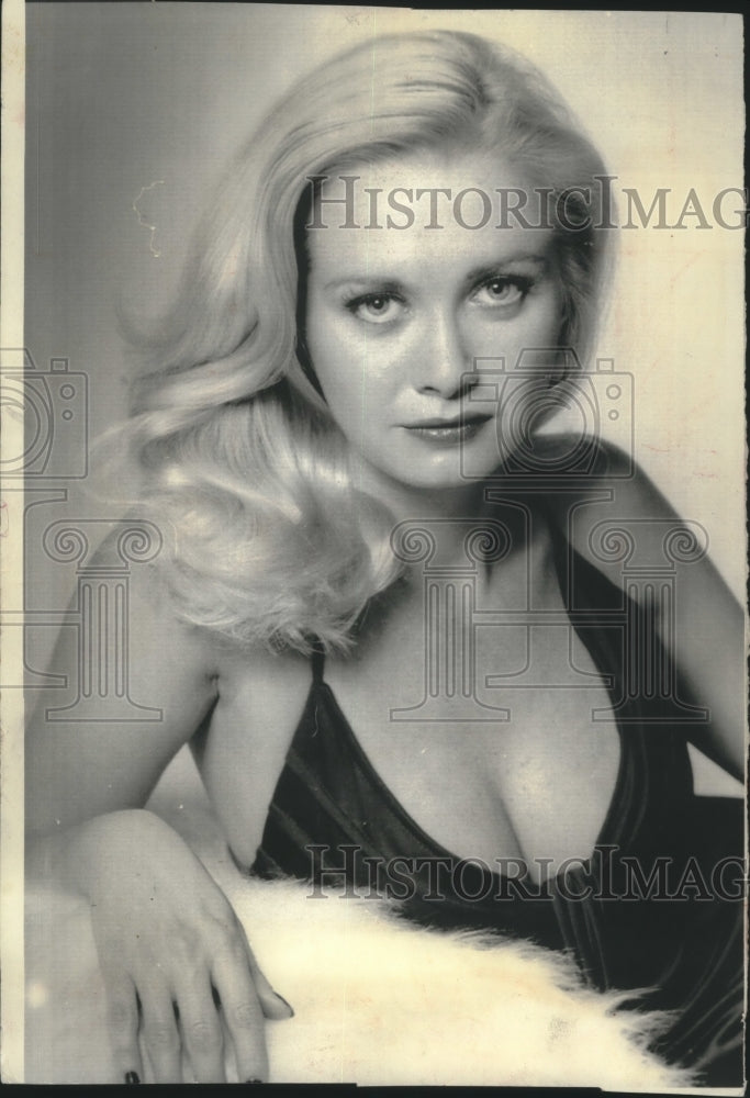 1976 Press Photo Elizabeth Ray, Actress - Historic Images