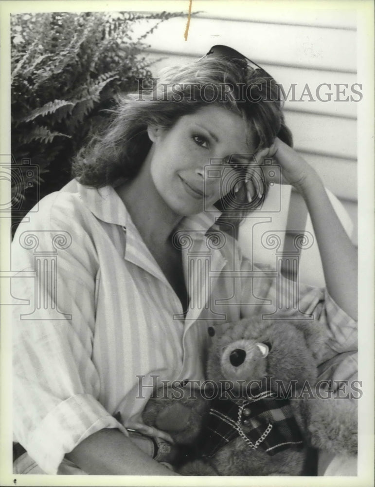 1986 Press Photo Actress Deidre Hall in &quot;Our House&quot; - mjx39505- Historic Images
