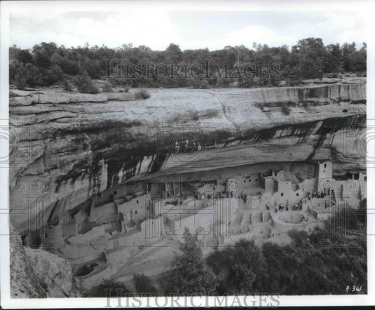 1987 Tourists at Cliff Palace, Mesa Verde National Park in Colorado-Historic Images