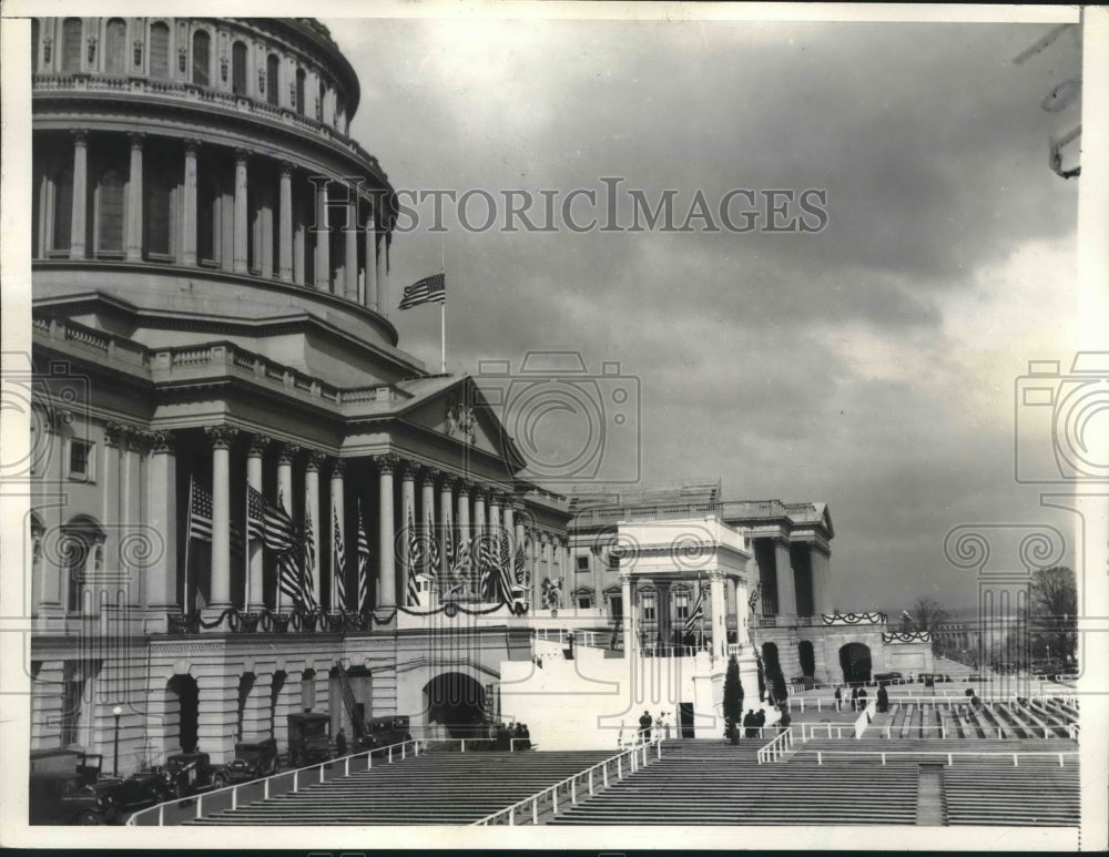 1933 Press Photo Flag at half-staff at the Capitol for death of Thomas J. Walsh-Historic Images