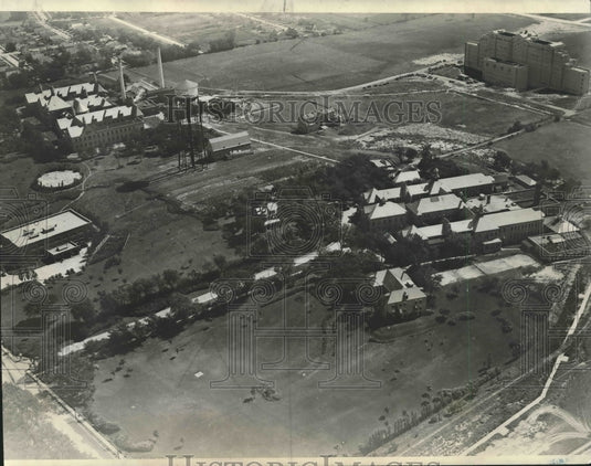 1931 Press Photo Aerial view of Milwaukee County infirmary and county hospital-Historic Images