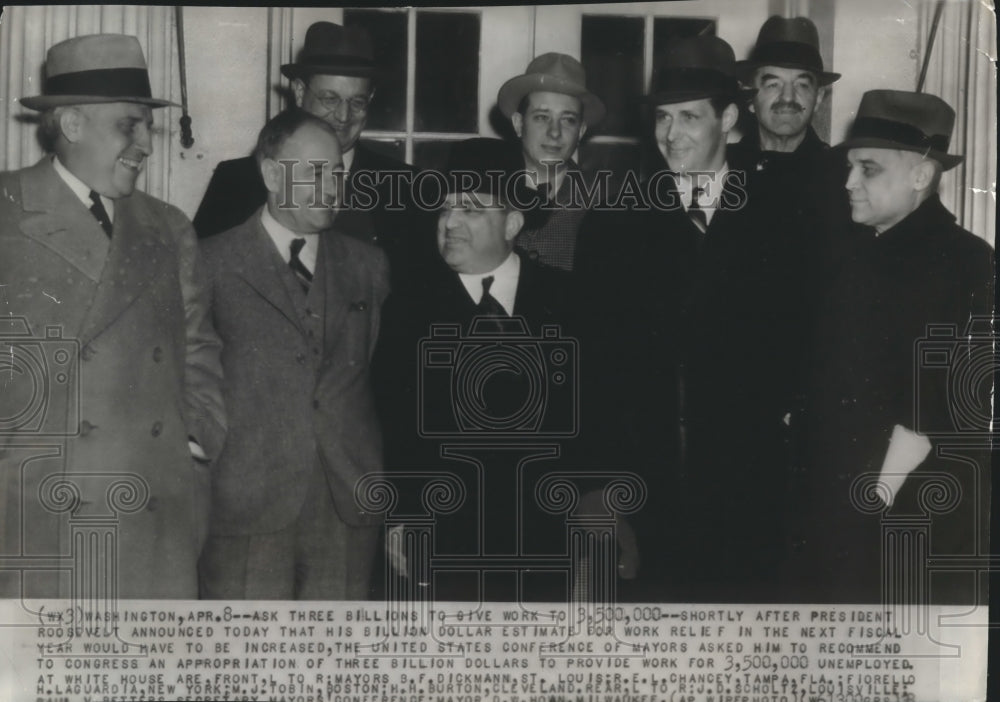1938 Press Photo Mayor Daniel W. Hoan of Milwaukee and others at White House.-Historic Images