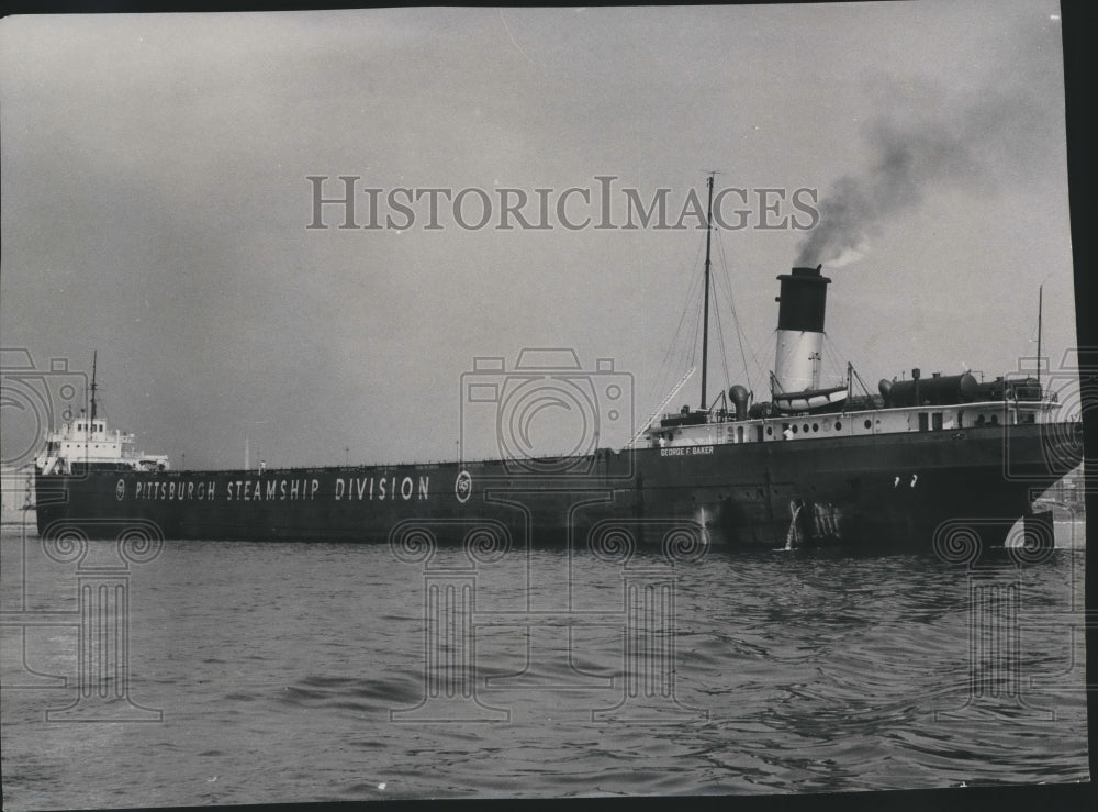 1956 Press Photo The George F. Baker anchored outside Milwaukee Harbor - Historic Images