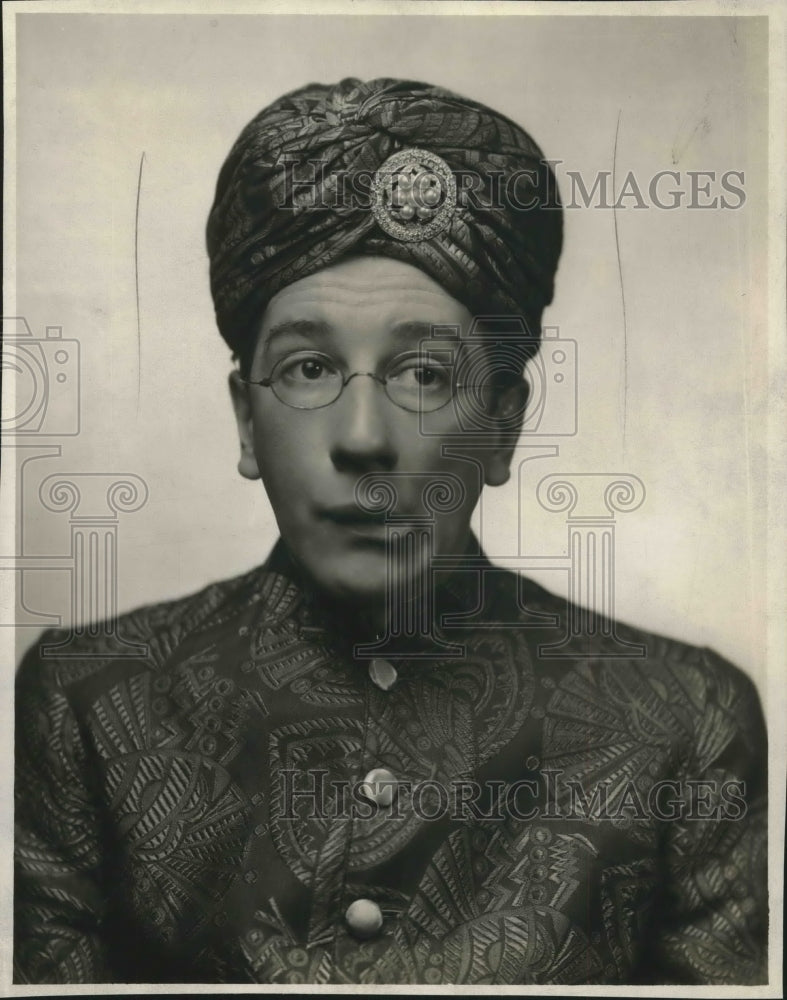 1940 Press Photo English comedian, Richard Haydn. - mjx41788-Historic Images