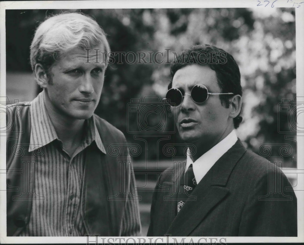 1975 Ken Howard and David Hedison in &quot;The Manhunter&quot;-Historic Images
