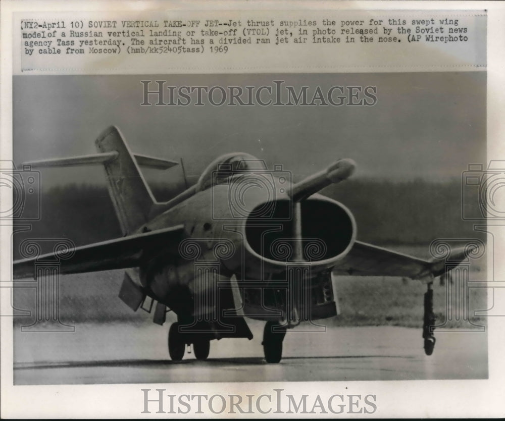 1969 Press Photo Soviet vertical take-off and landing Jet. - mjx43263- Historic Images
