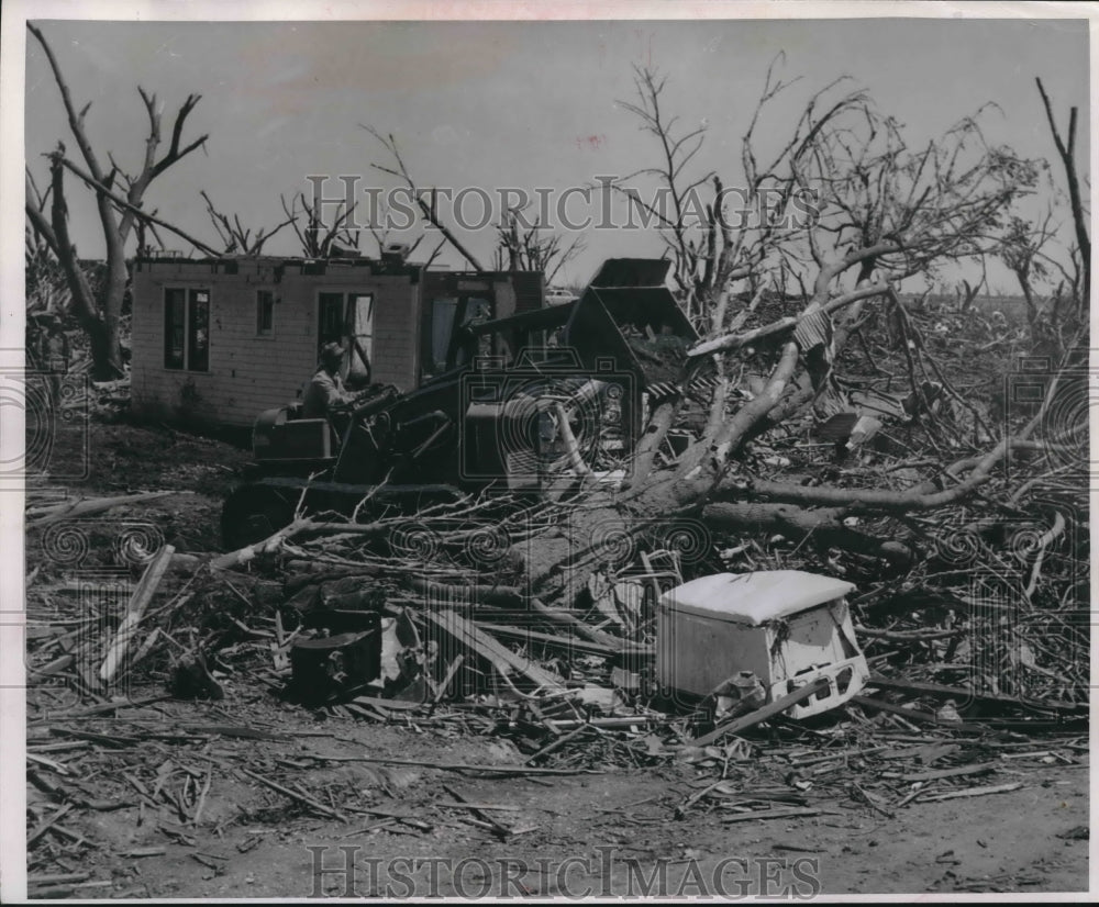 1955 Press Photo Tornado nearly wiped out Udall, Kansas. - mjx43731-Historic Images