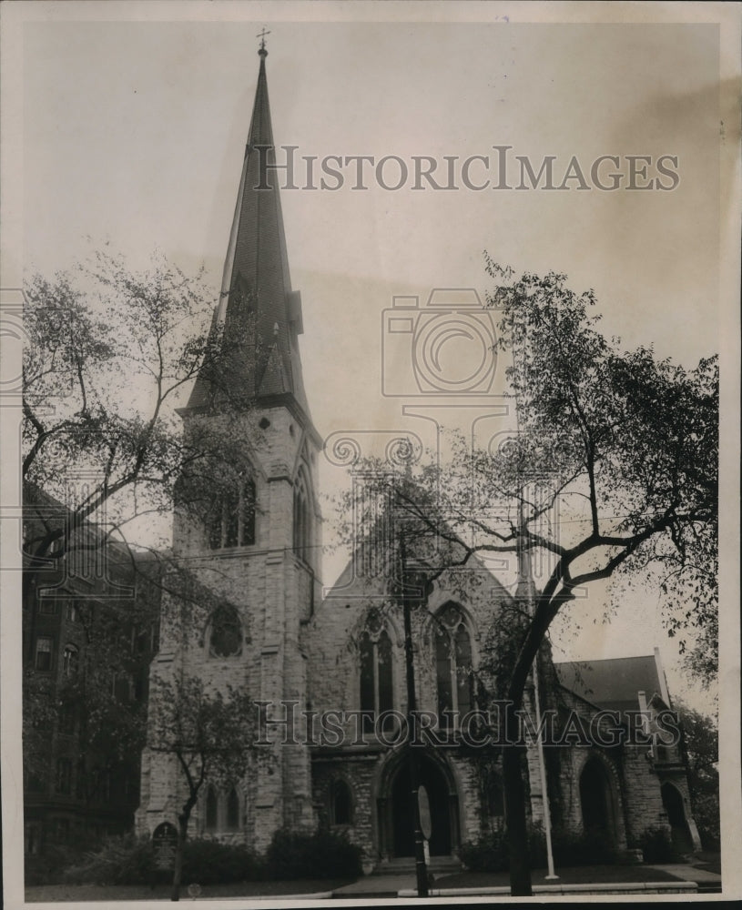 1950 Wisconsin's St. James Episcopal Church on W. Wisconsin Ave,-Historic Images