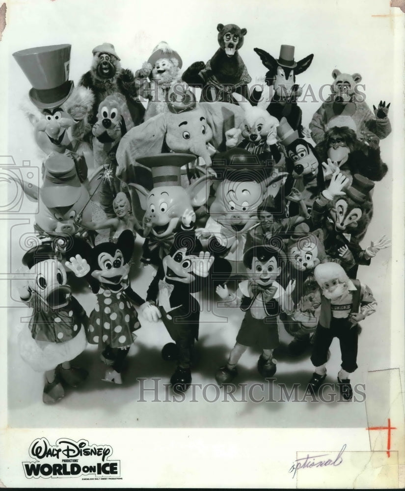 1982 Press Photo The skating characters of Walt Disney&#39;s World On Ice- Historic Images