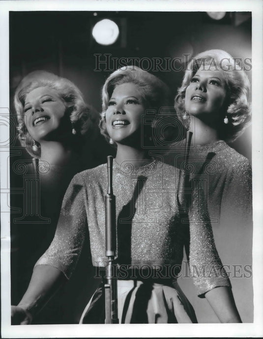 1962 Photographs of Dinah Shore star of "The Dinah Shore Show."-Historic Images
