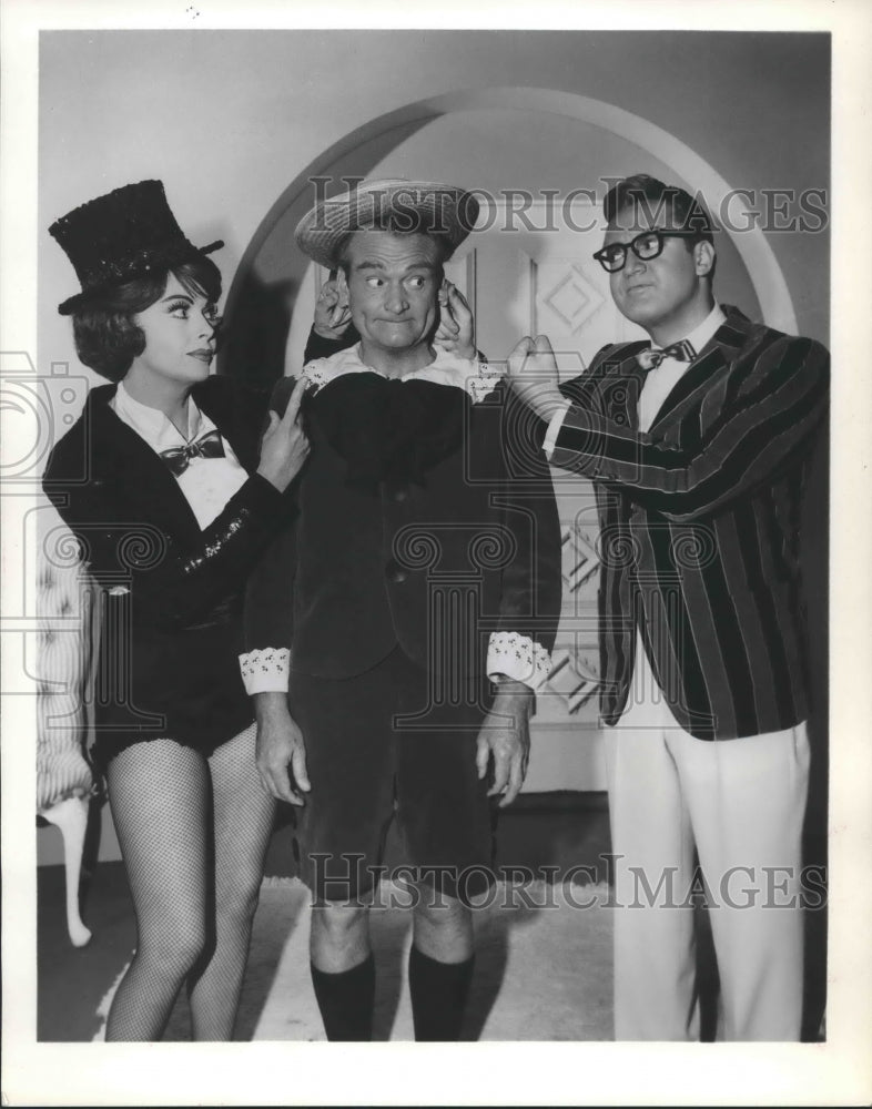 1963 Press Photo Steve Allen and Jane Meadows guest star on The Red Skelton Hour- Historic Images