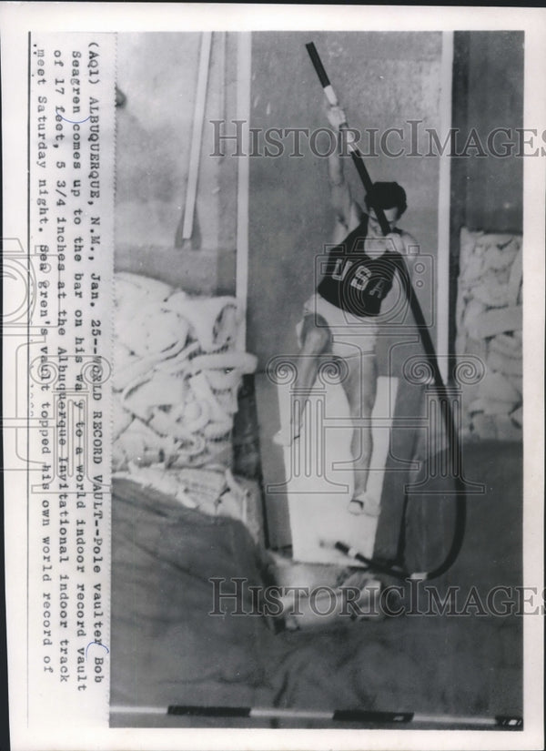 1969 Pole vaulter Bob Seagren world indoor record vault 17' 5 3/4