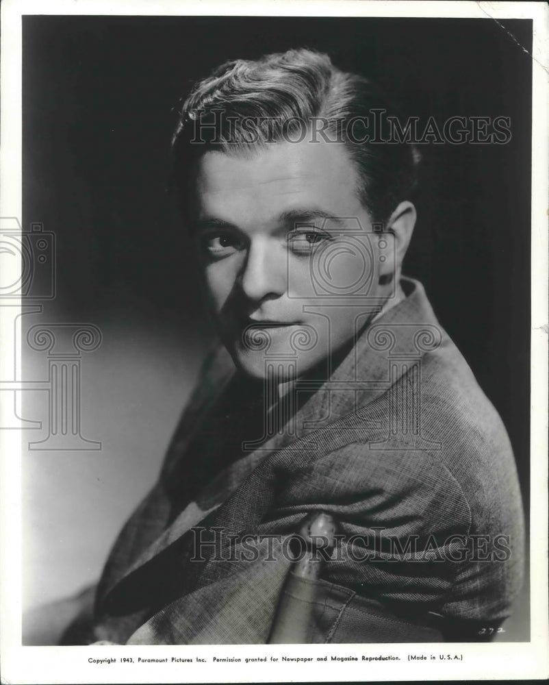 1943 Press Photo Actor Van Heflin on set of &quot;Presenting Lily Mars&quot; - mjx45201- Historic Images