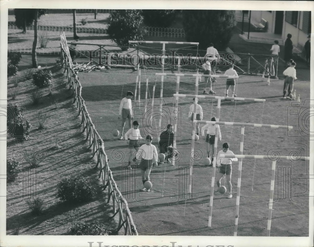 1963 Press Photo Italian Football Association&#39;s new school for soccer players. - Historic Images