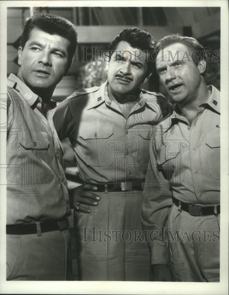 1970 Press Photo Actor Dick Shawn with other Actors - mjx46288 - Historic Images