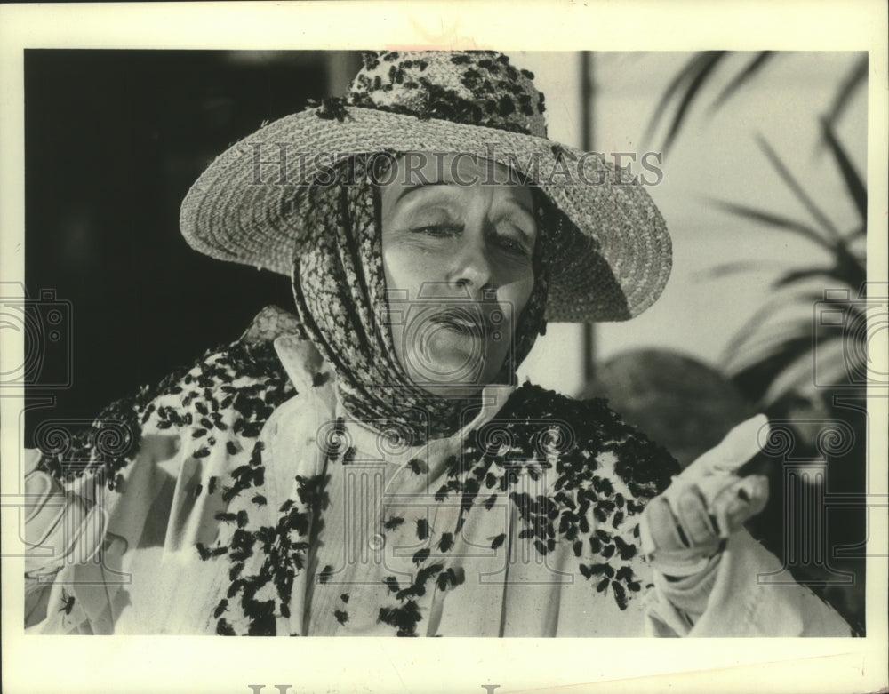 1974 Press Photo Gloria Swanson - mjx46798 - Historic Images
