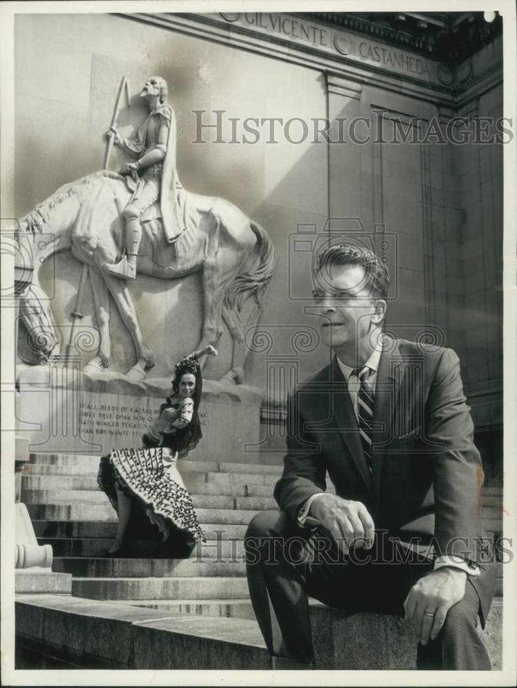 1961 Press Photo Newsman Chet Huntley will report on "The Face of Spain" - Historic Images