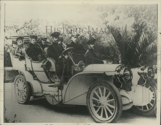 1933 Press Photo King and Queen of Italy Ride Through Rome in Car - mjx50417 - Historic Images