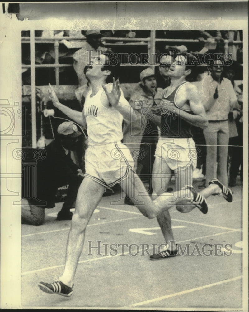 1971 Press Photo Marty Liquori and Jim Ryun run in Martin Luther king Games.-Historic Images