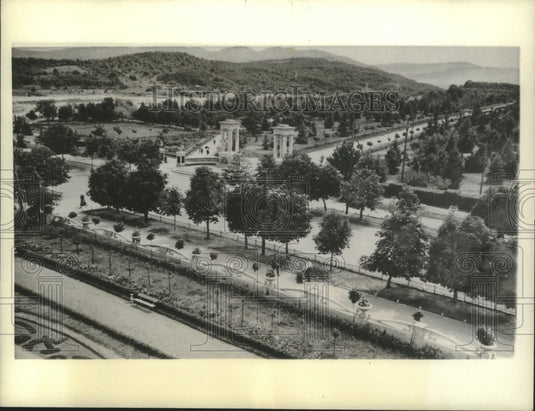 1942 Press Photo Park in Nalchik, Russia - Historic Images