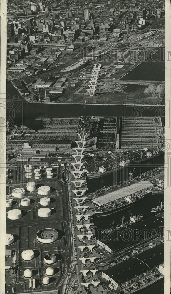 1971 Press Photo Milwaukee-Aerial view of the construction of Harbor Bridge- Historic Images