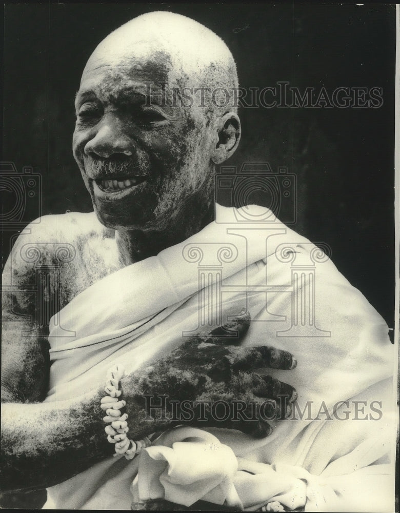 1965 Africa Fetish Priest Togbe Hayi Kwamla Wears White Robes-Historic Images